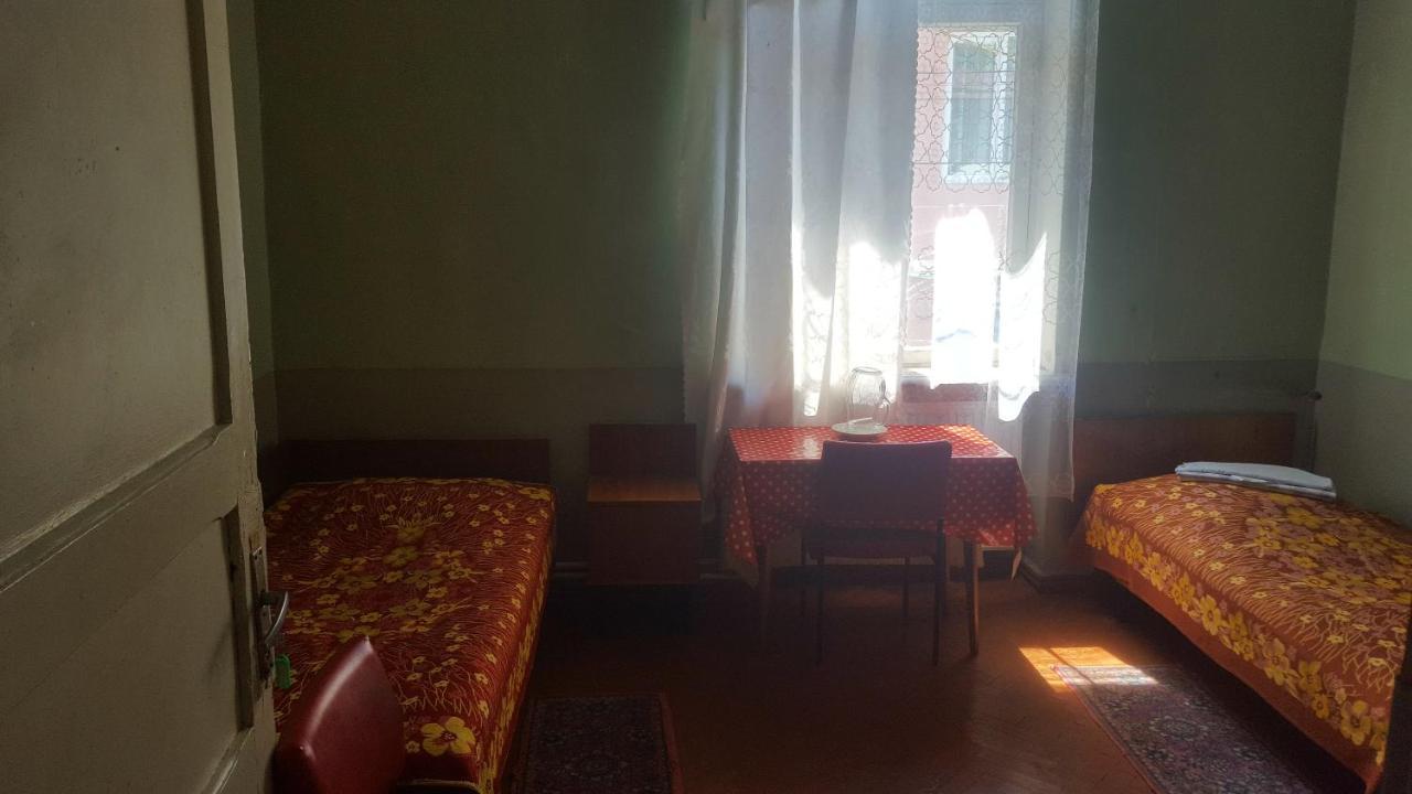 Firuza Hostel Боржомі Екстер'єр фото