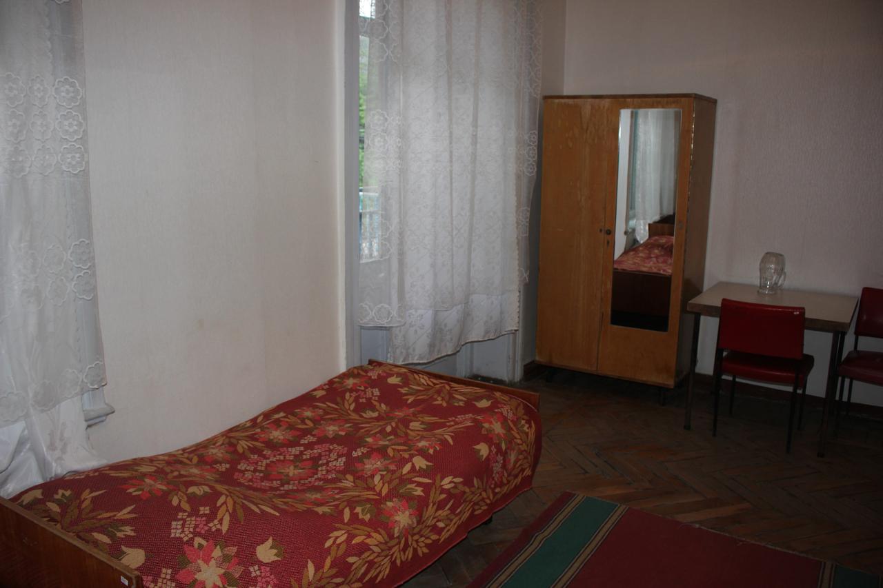 Firuza Hostel Боржомі Екстер'єр фото
